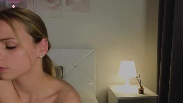 Image 8 of wendy__doll Stream on Chaturbate on 1 month ago