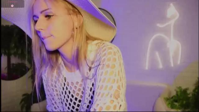 Image 11 of wendy__doll Stream on Chaturbate on 1 month ago