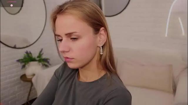 Image 11 of wendy__doll Stream on Chaturbate on 1 month ago