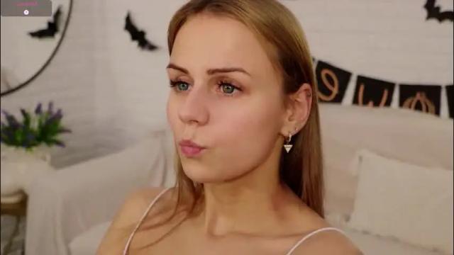 Image 6 of wendy__doll Stream on Chaturbate on 5 days ago