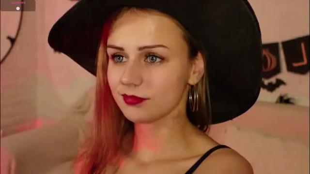 Image 3 of wendy__doll Stream on Chaturbate on 2 days ago