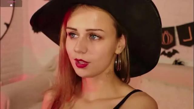 Image 4 of wendy__doll Stream on Chaturbate on 2 days ago