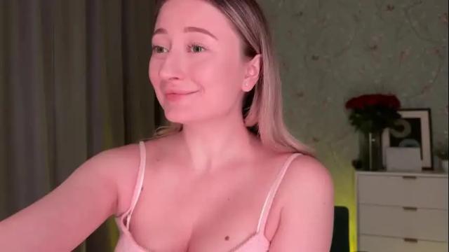 Image 2 of wendy_amber Stream on Chaturbate on 3 months ago