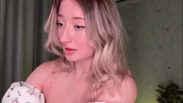 Image 4 of wendy_amber Stream on Chaturbate on 2 months ago
