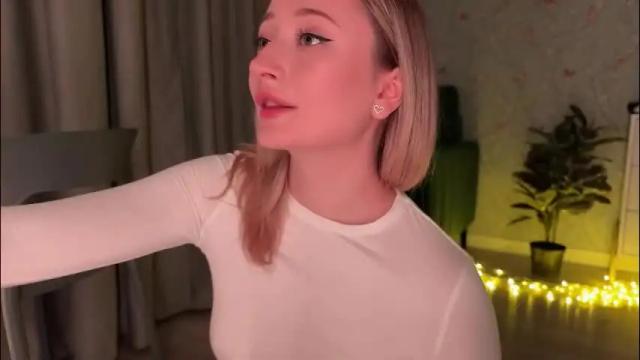 Image 4 of wendy_amber Stream on Chaturbate on 2 months ago