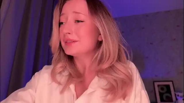 Image 2 of wendy_amber Stream on Chaturbate on 26 days ago