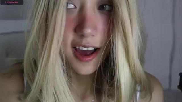Thumbnail 1, wendy_daniela's Stream at Chaturbate, 21 months ago