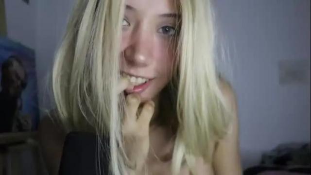 Image 3 of wendy_daniela Stream on Chaturbate on 4 months ago
