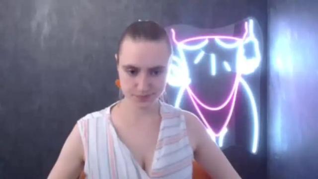 Image 2 of wendy_say_ Stream on Chaturbate on 14 months ago