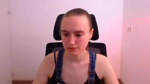 Image 3 of wendy_say_ Stream on Chaturbate on 14 months ago