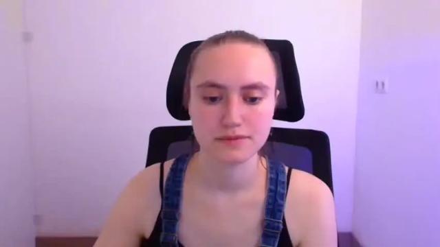 Image 8 of wendy_say_ Stream on Chaturbate on 14 months ago