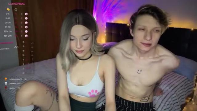 Image 12 of wendy_shyfox Stream on Chaturbate on 17 months ago