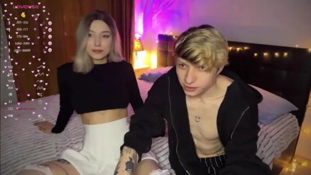 Image 8 of wendy_shyfox Stream on Chaturbate on 17 months ago