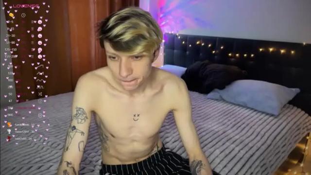 Image 8 of wendy_shyfox Stream on Chaturbate on 17 months ago