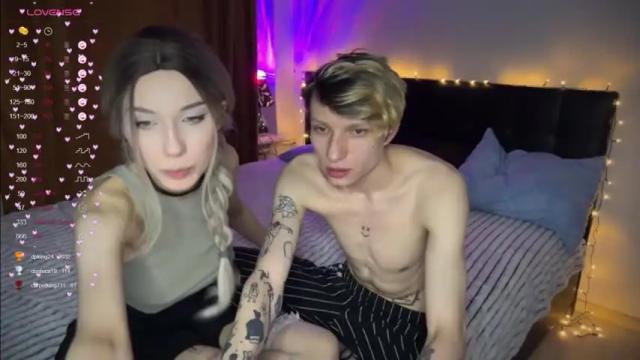 Image 12 of wendy_shyfox Stream on Chaturbate on 17 months ago