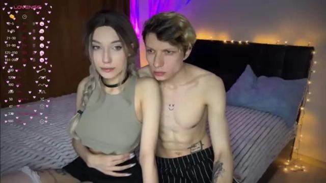 Image 3 of wendy_shyfox Stream on Chaturbate on 17 months ago