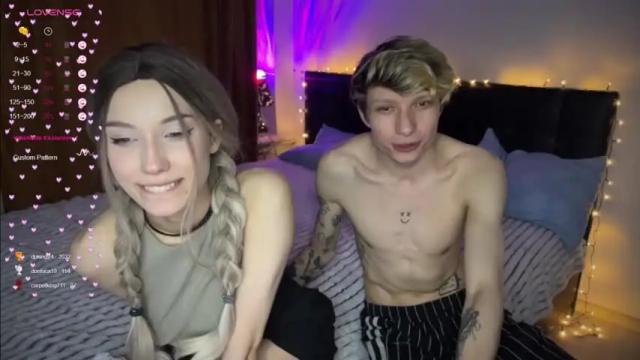 Image 8 of wendy_shyfox Stream on Chaturbate on 17 months ago