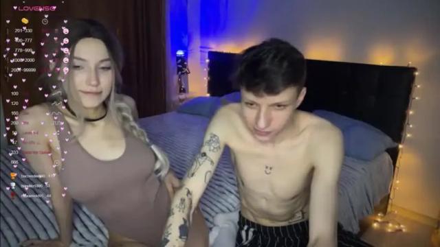 Image 10 of wendy_shyfox Stream on Chaturbate on 17 months ago