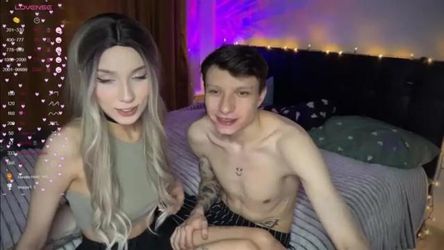 Image 6 of wendy_shyfox Stream on Chaturbate on 15 months ago