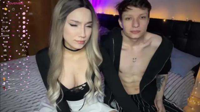 Image 10 of wendy_shyfox Stream on Chaturbate on 15 months ago