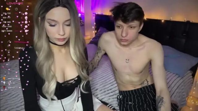 Image 7 of wendy_shyfox Stream on Chaturbate on 15 months ago