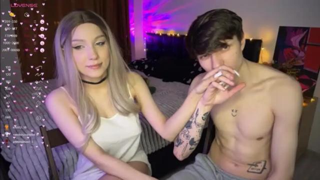 Image 10 of wendy_shyfox Stream on Chaturbate on 14 months ago