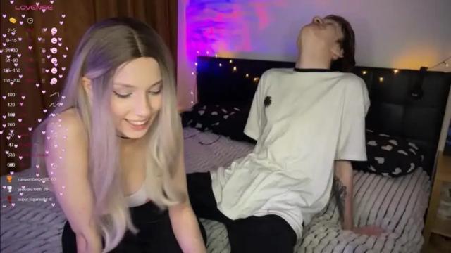 Image 7 of wendy_shyfox Stream on Chaturbate on 22 months ago