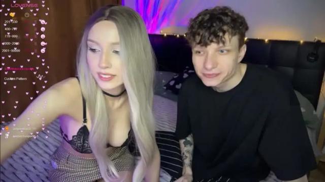 Image 3 of wendy_shyfox Stream on Chaturbate on 13 months ago