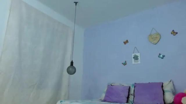 Image 6 of wendyclarck Stream on Chaturbate on 16 months ago