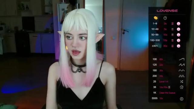 Image 3 of wendylovelylovew Stream on Chaturbate on 19 months ago