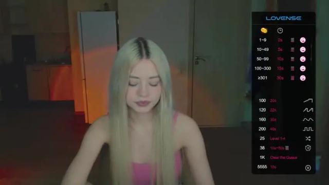 Image 4 of wendylovelylovew Stream on Chaturbate on 14 months ago