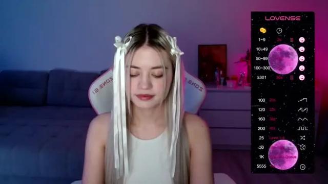 Image 6 of wendylovelylovew Stream on Chaturbate on 13 months ago