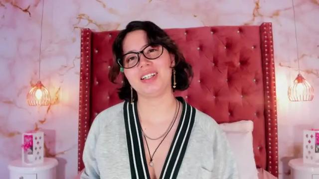 Image 2 of wendymoonie Stream on Chaturbate on 17 months ago