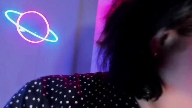 Image 2 of wendymoonie Stream on Chaturbate on 16 months ago