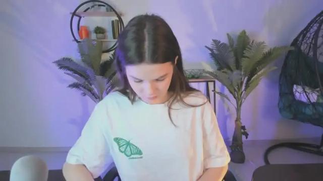 Thumbnail 1, wendyreilly's Stream at Chaturbate, 21 months ago