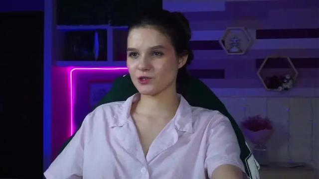 Image 10 of wendyreilly Stream on Chaturbate on 18 months ago