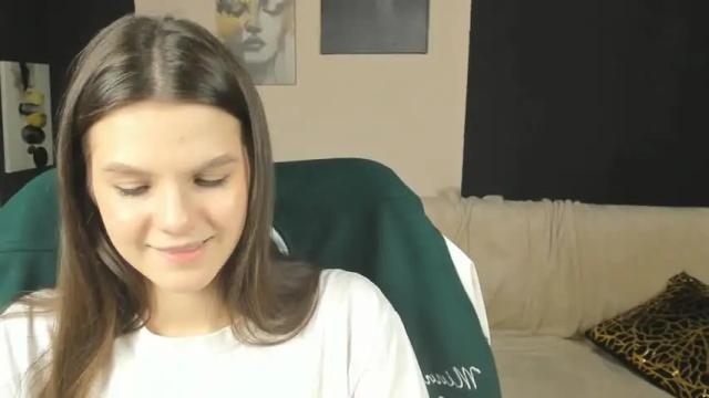 Image 3 of wendyreilly Stream on Chaturbate on 18 months ago