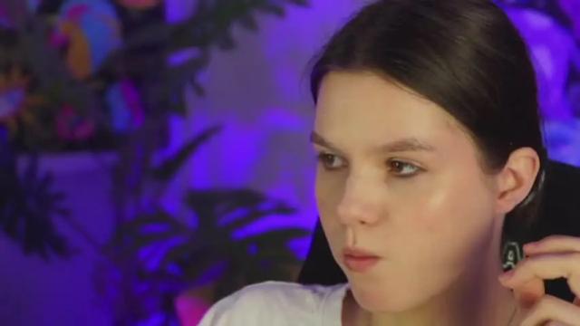 Image 10 of wendyreilly Stream on Chaturbate on 18 months ago