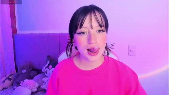 Image 4 of wenstacie_ Stream on Chaturbate on 23 days ago