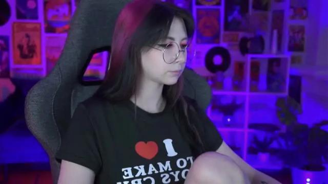 Image 3 of wesleegray Stream on Chaturbate on 12 months ago
