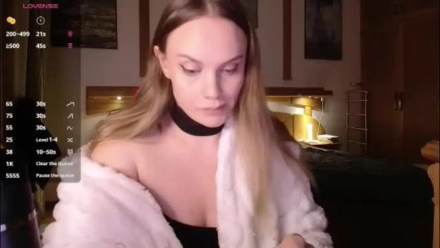 Image 2 of wet_lana Stream on Chaturbate on 3 months ago
