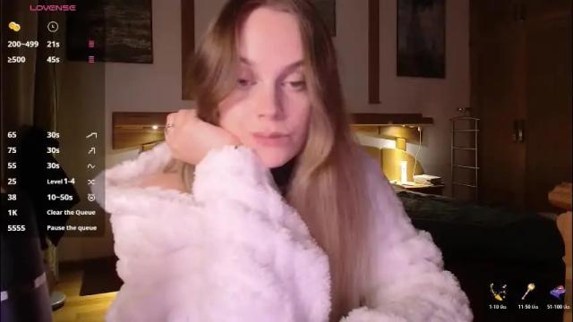 Image 3 of wet_lana Stream on Chaturbate on 3 months ago