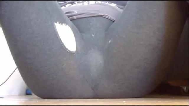 Image 4 of wet_pants2022 Stream on Chaturbate on 9 days ago