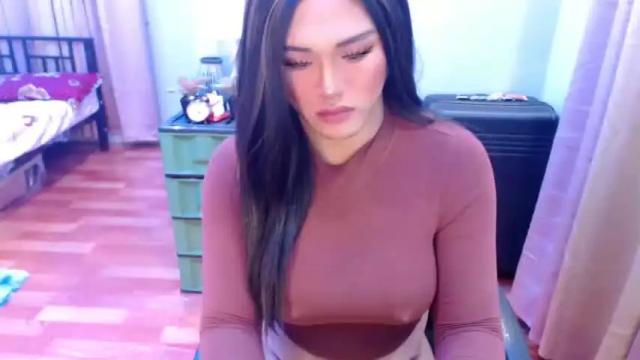Image 4 of wetdreamasiax Stream on Chaturbate on 15 months ago