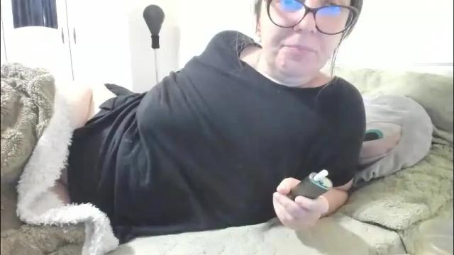 Image 7 of wetladyjoy Stream on Chaturbate on 1 month ago