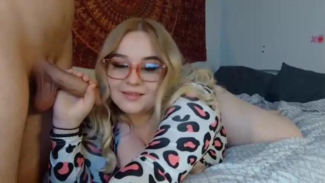 Image 4 of wettpeaches Stream on Chaturbate on 23 months ago