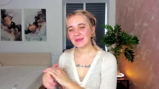 Image 2 of what_am_i_doin_here Stream on Chaturbate on 15 months ago