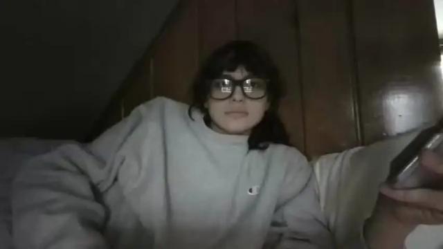 Thumbnail 1, whinybrat's Stream at Chaturbate, 13 months ago