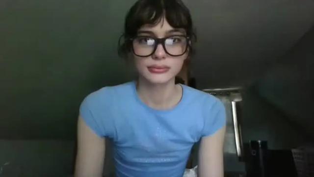 Image 11 of whinybrat Stream on Chaturbate on 10 months ago