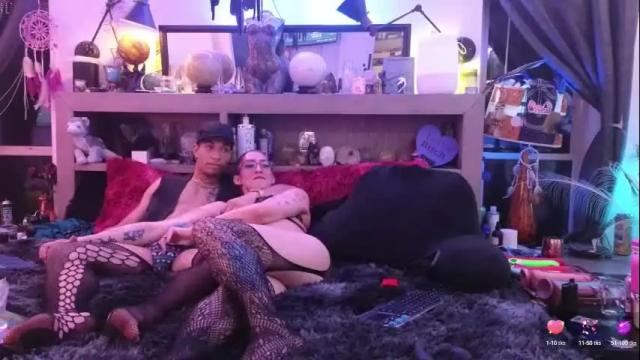Image 4 of whiskyreign Stream on Chaturbate on 9 days ago